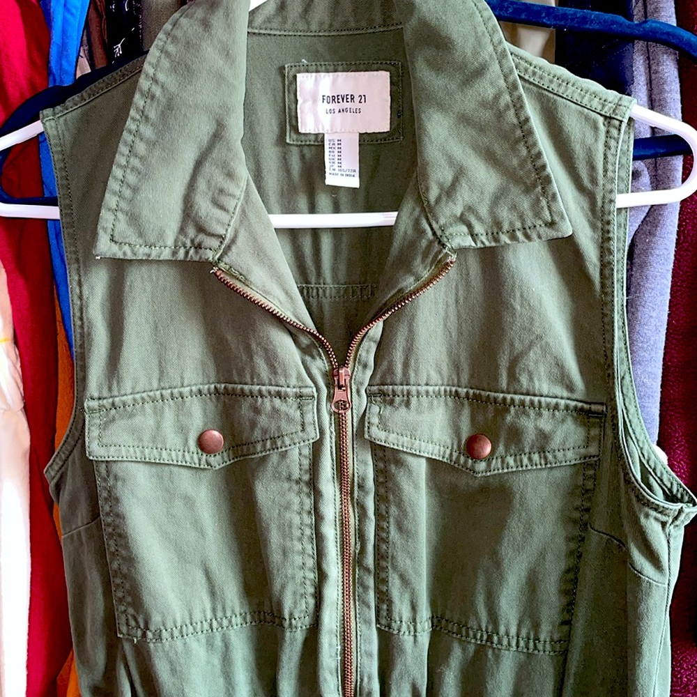 FOREVER 21 Green Zip Romper